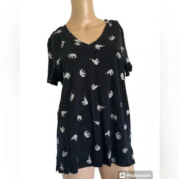 Mudd Elephant Print Roadtrip Tee V-Neck Cotton Blend Casual Short Sleeve Size L - Picture 1 of 8